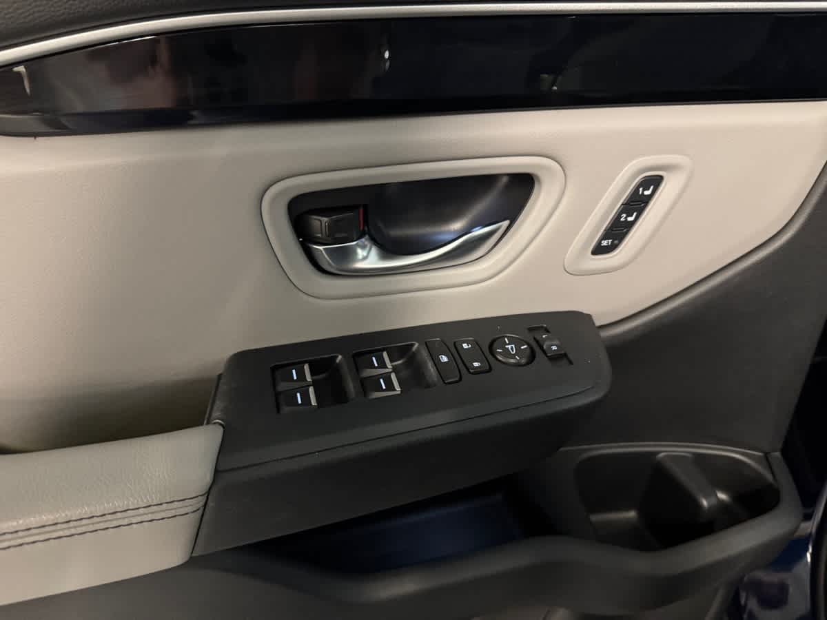 used 2023 Honda Pilot car, priced at $37,997