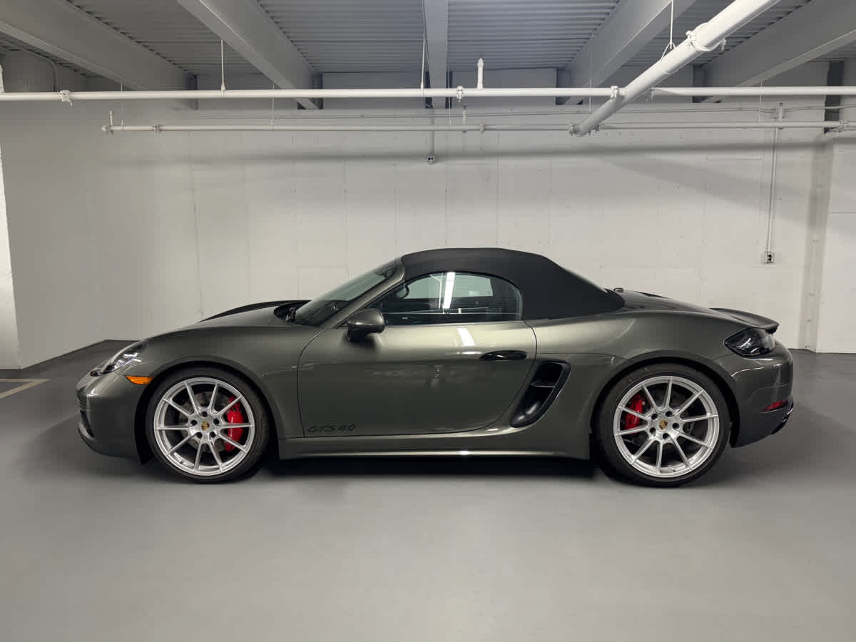 new 2025 Porsche 718 Boxster car