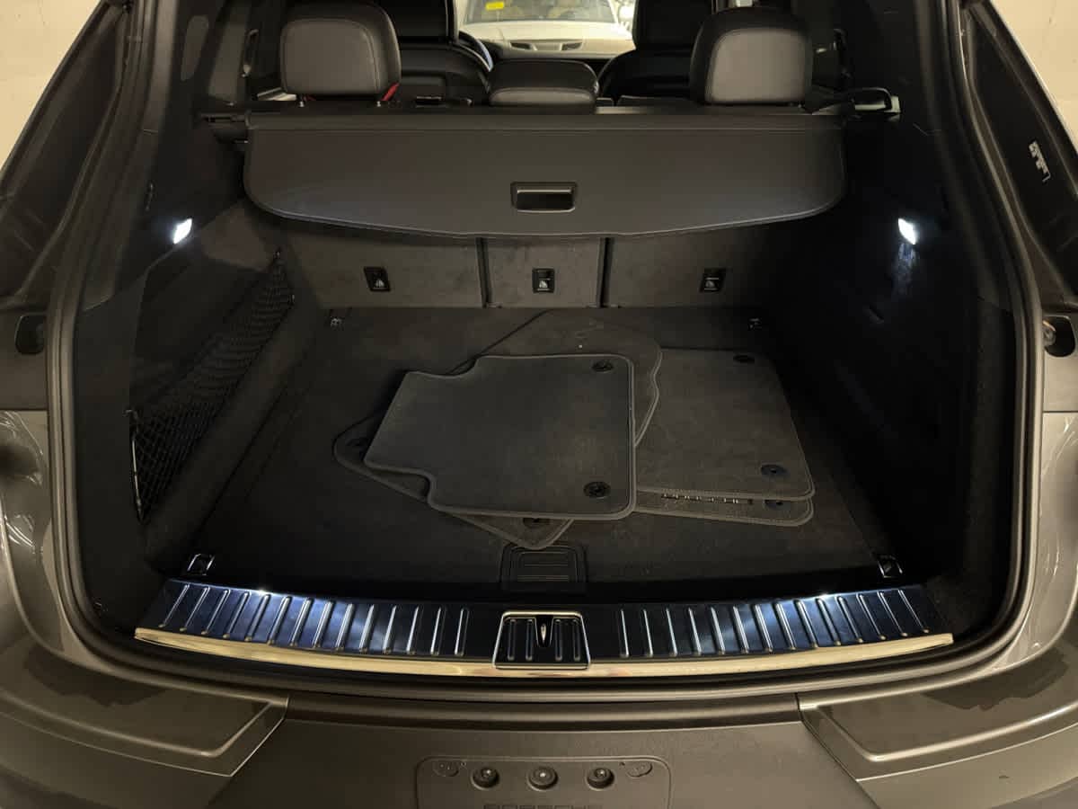 new 2025 Porsche Cayenne car