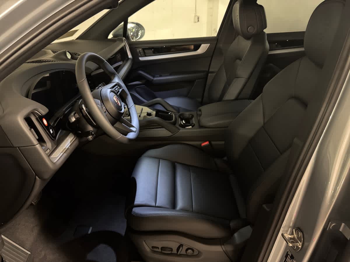 new 2025 Porsche Cayenne car