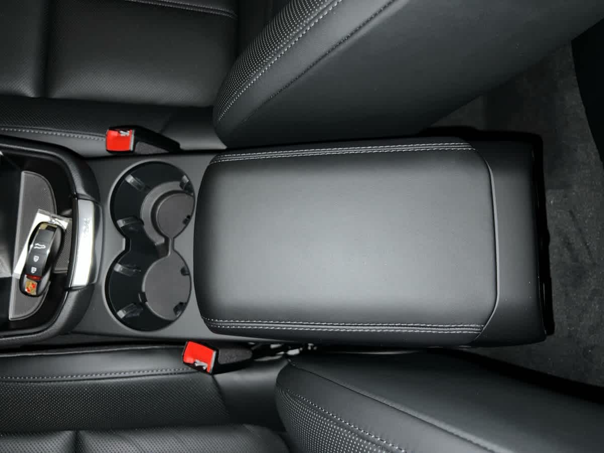 new 2026 Porsche Macan car