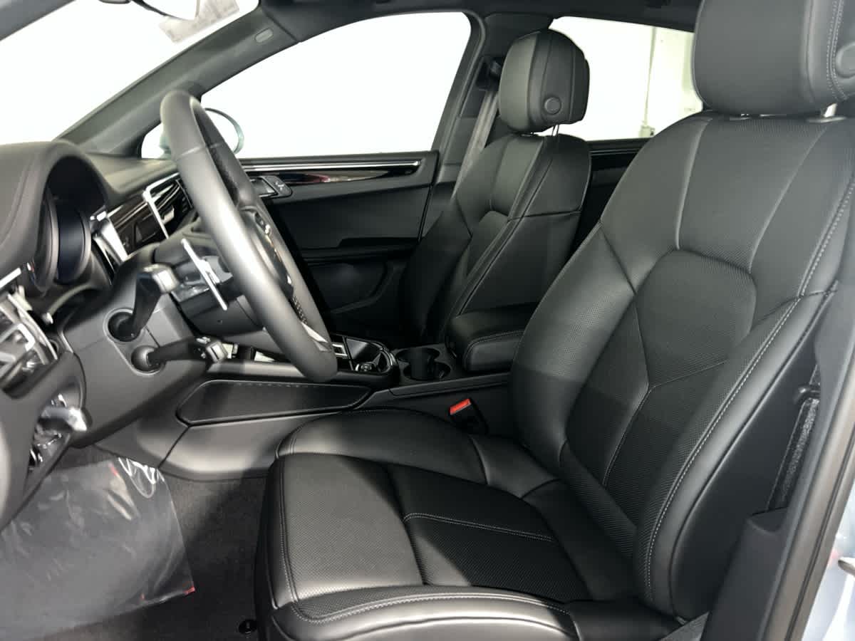 new 2026 Porsche Macan car