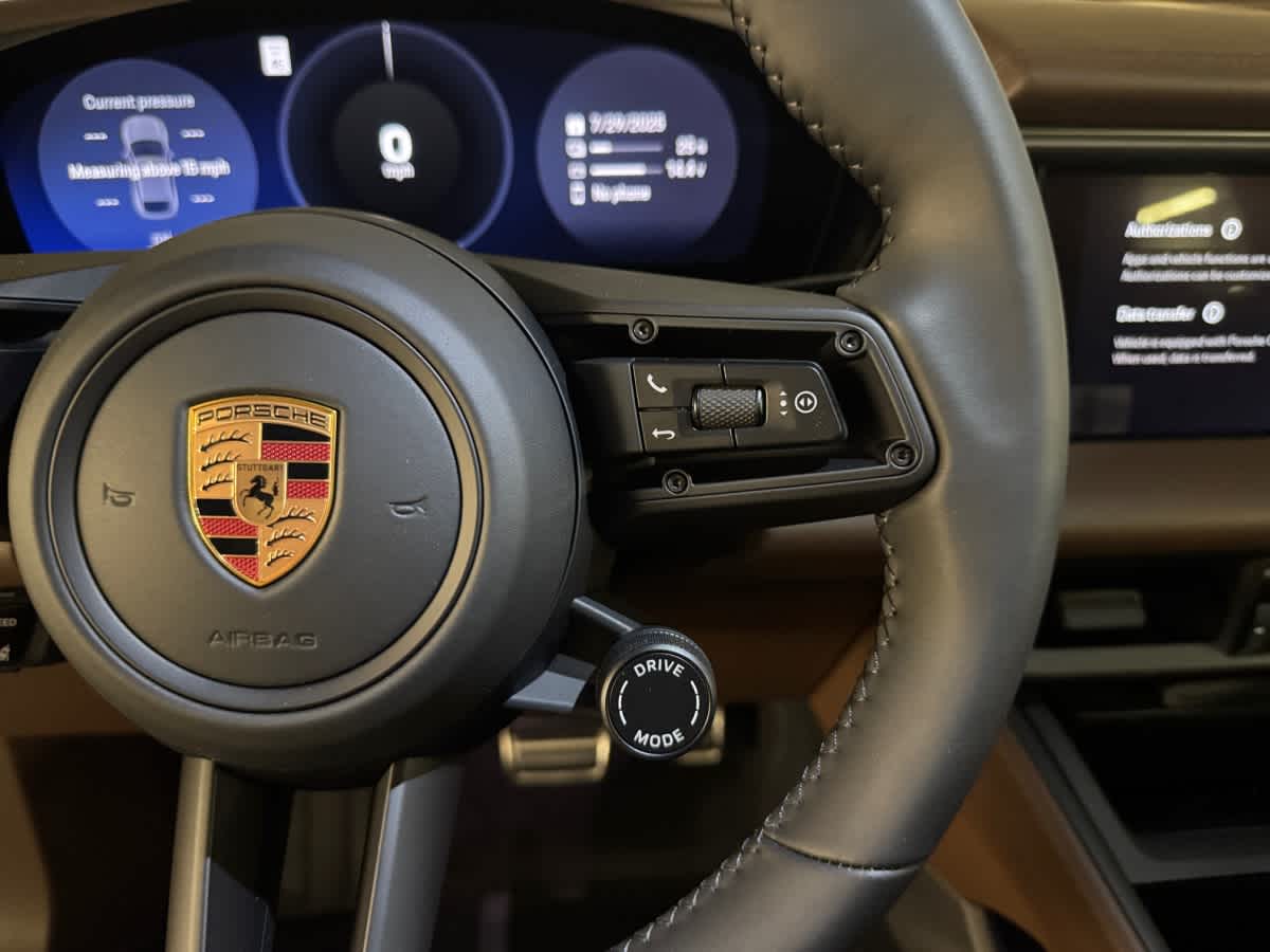 new 2025 Porsche Macan car