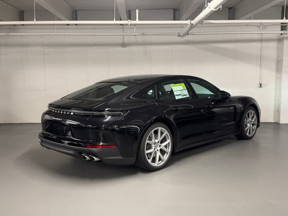 new 2026 Porsche Panamera car