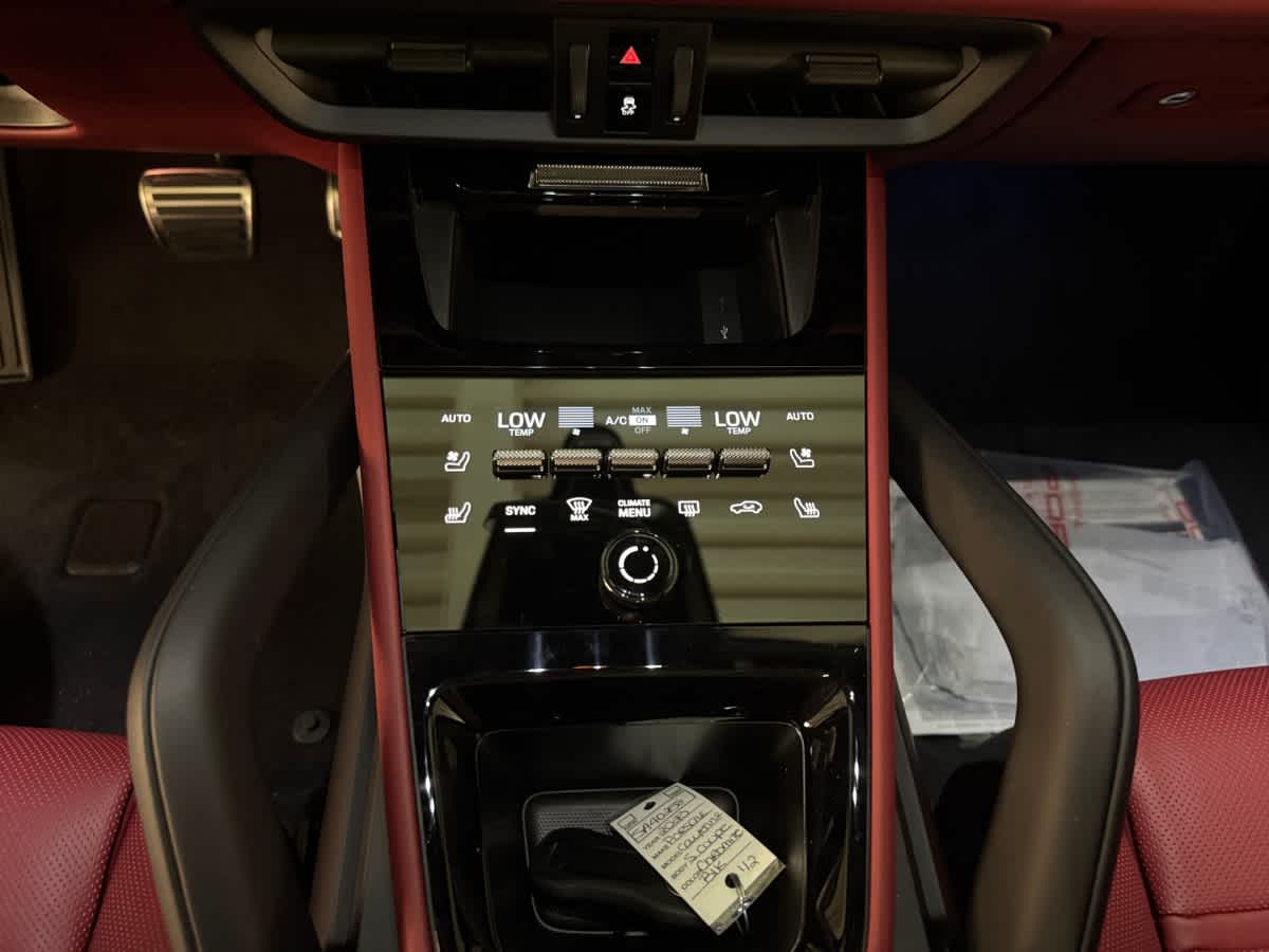 new 2025 Porsche Cayenne car