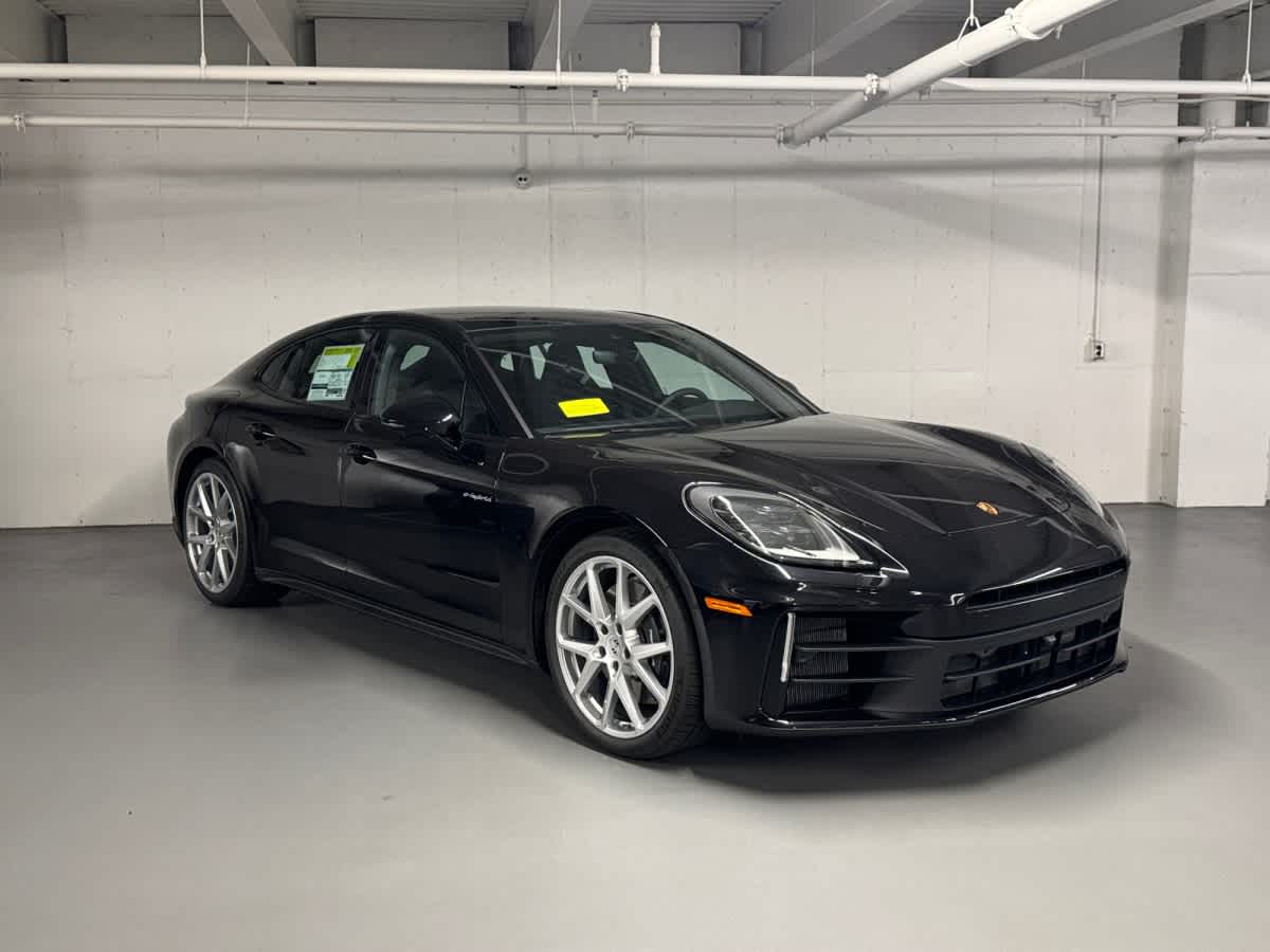new 2026 Porsche Panamera car
