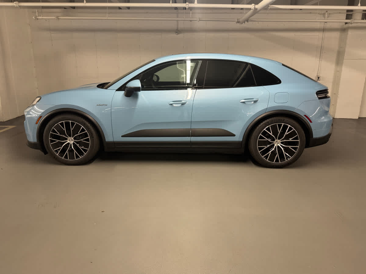 new 2025 Porsche Macan car
