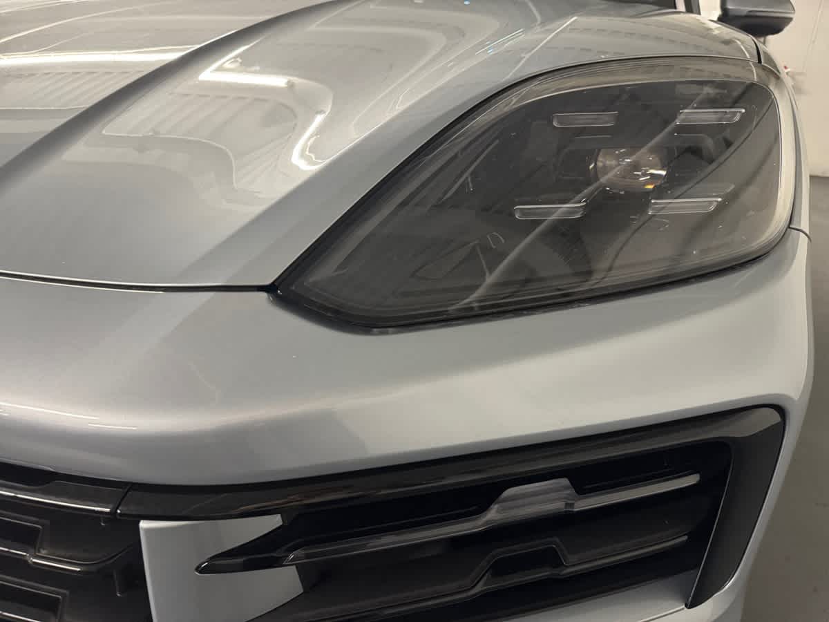 new 2025 Porsche Cayenne car