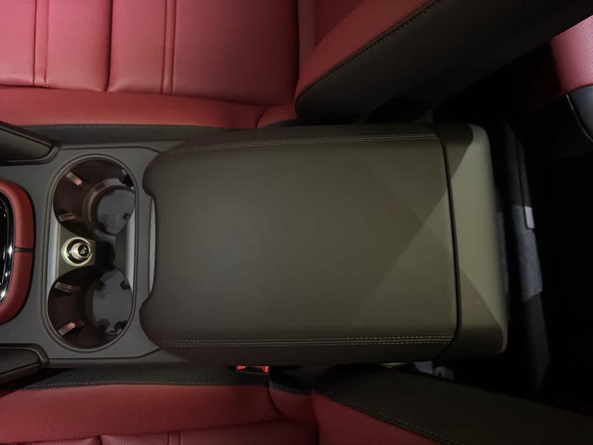 new 2025 Porsche Cayenne car