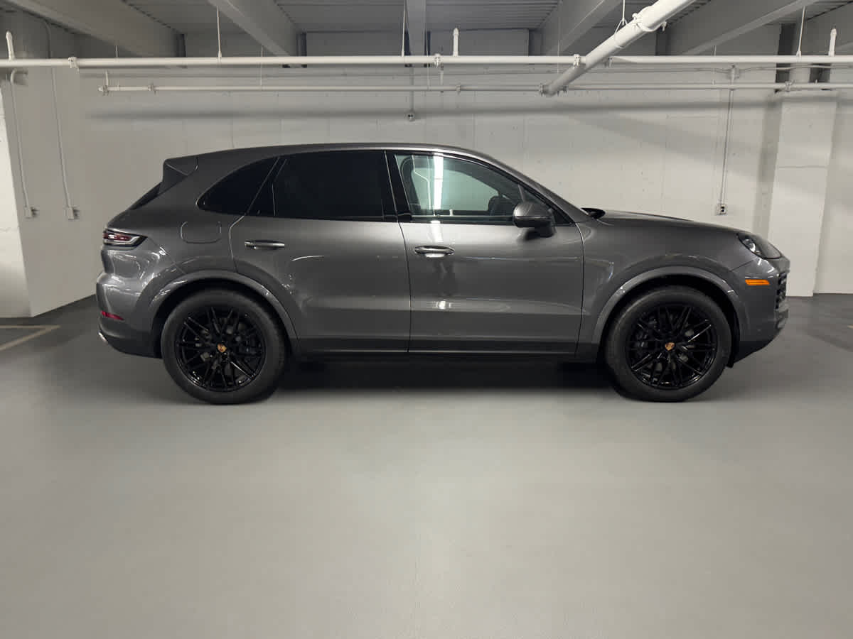 new 2025 Porsche Cayenne car
