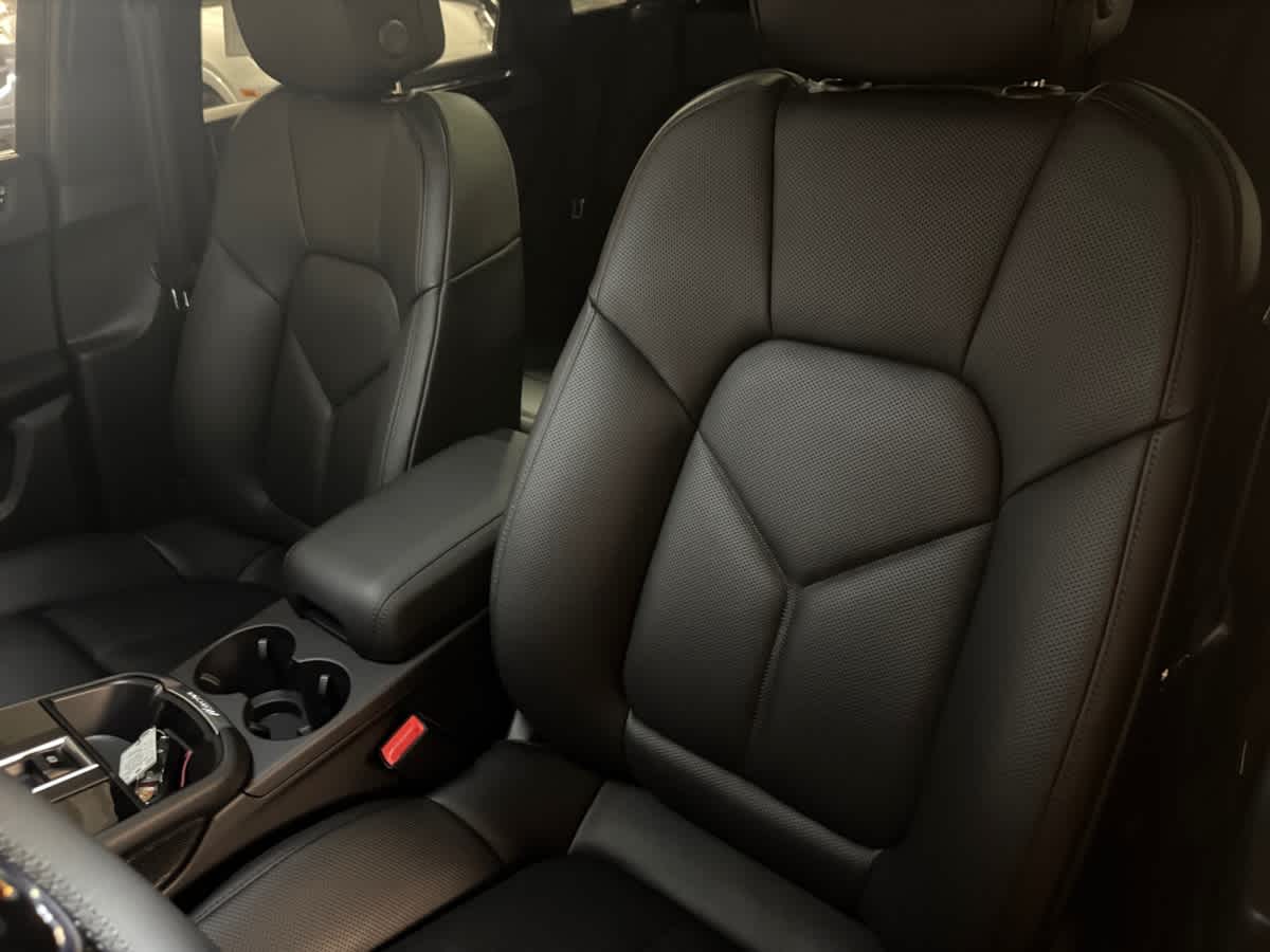 new 2026 Porsche Macan car