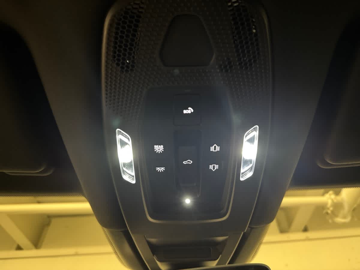 new 2025 Porsche Cayenne car