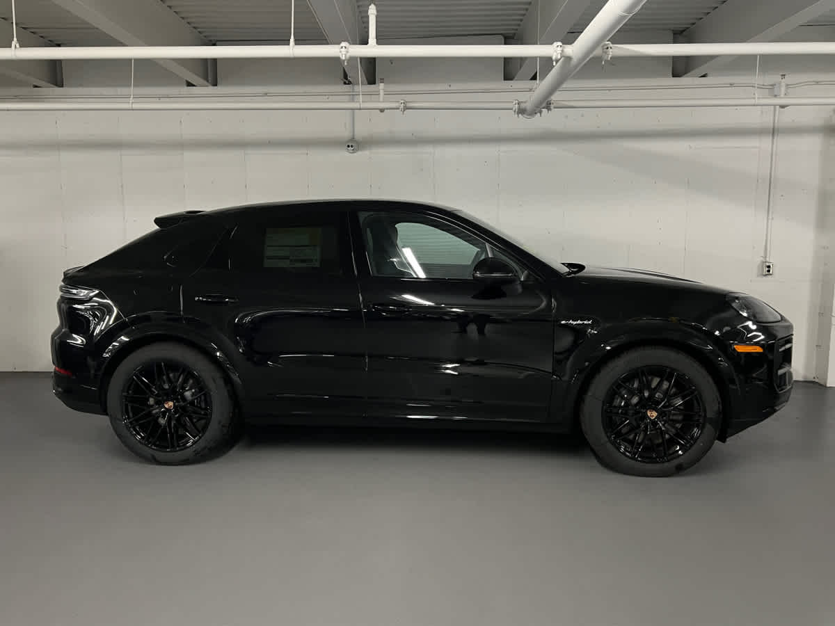 new 2026 Porsche Cayenne car