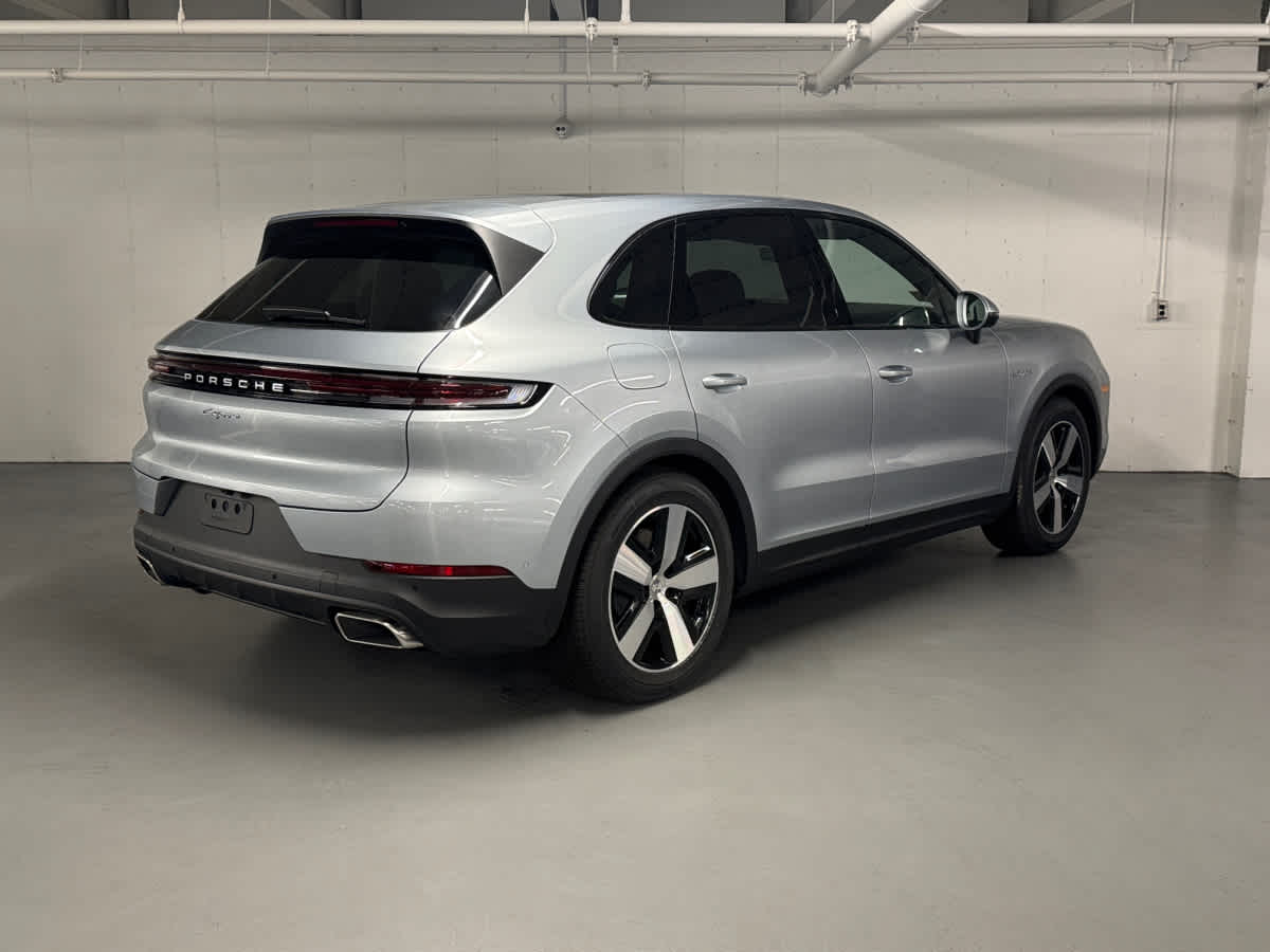new 2025 Porsche Cayenne car