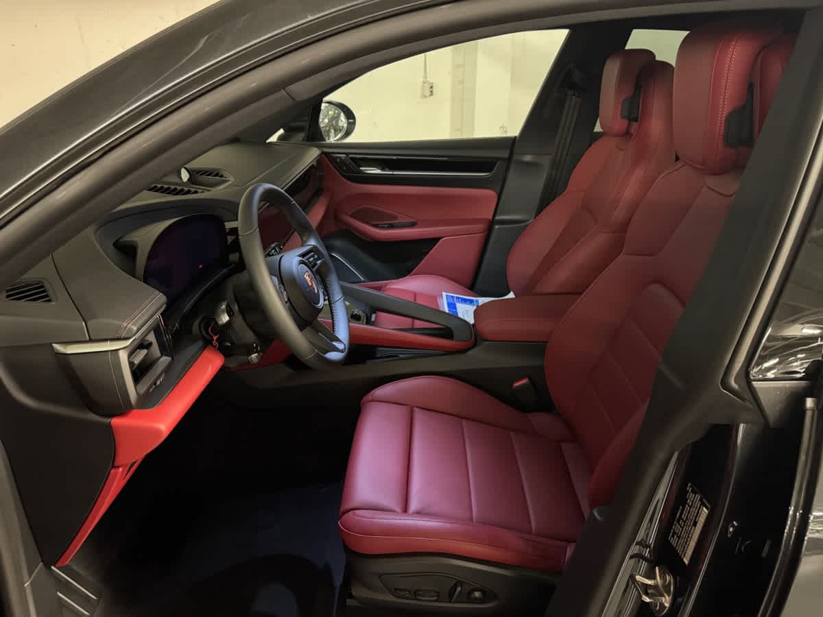 new 2025 Porsche Macan car