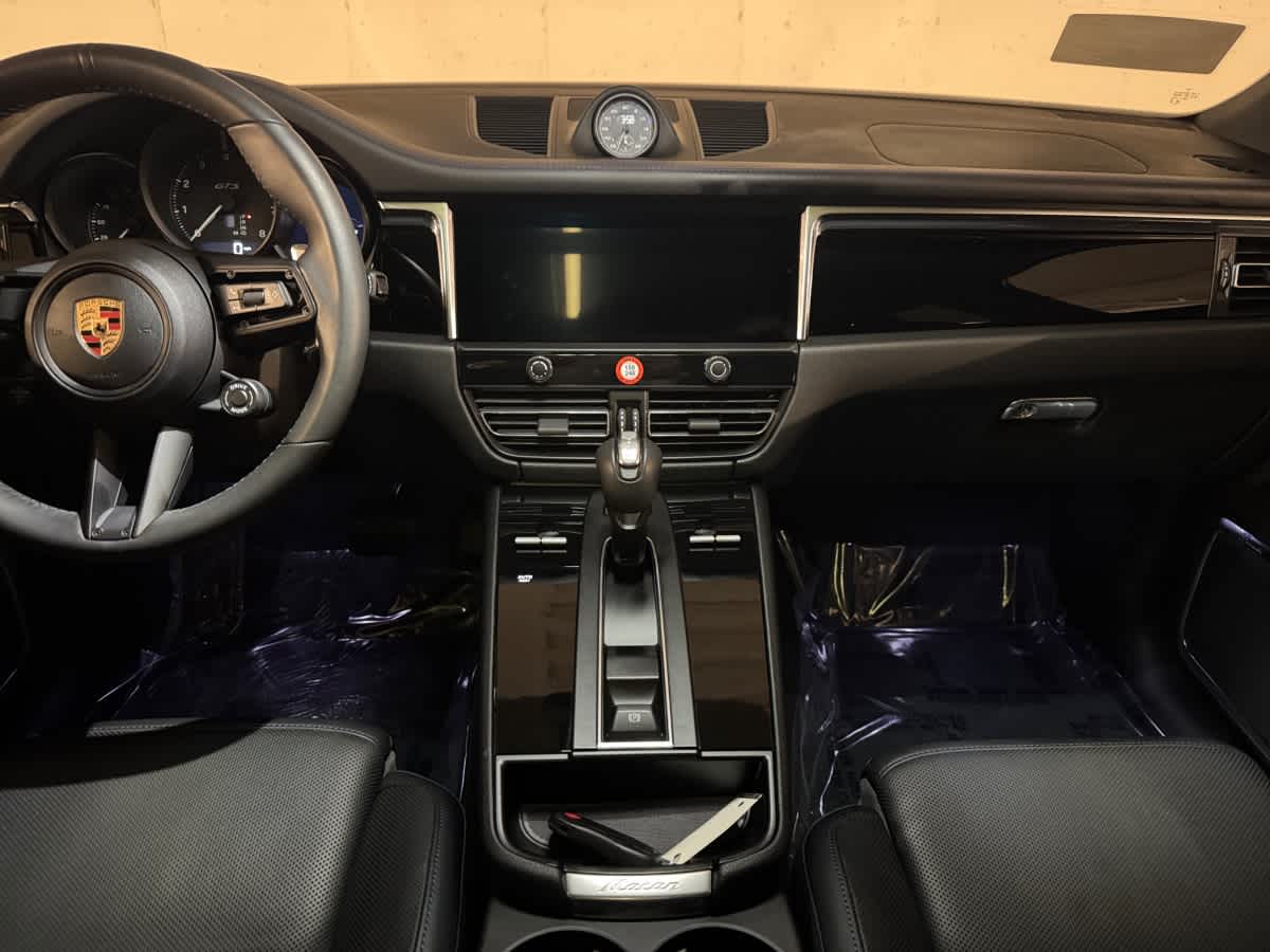 new 2025 Porsche Macan car