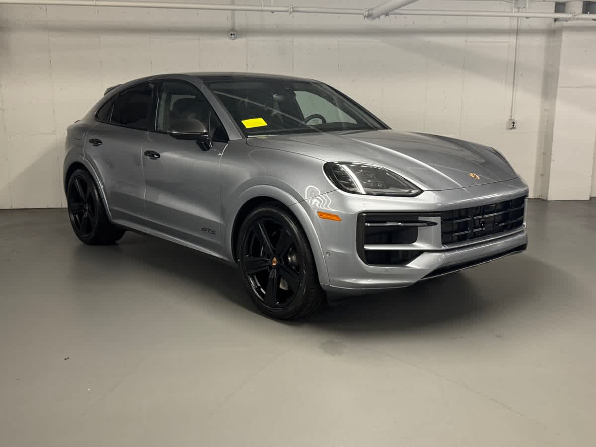 new 2025 Porsche Cayenne car