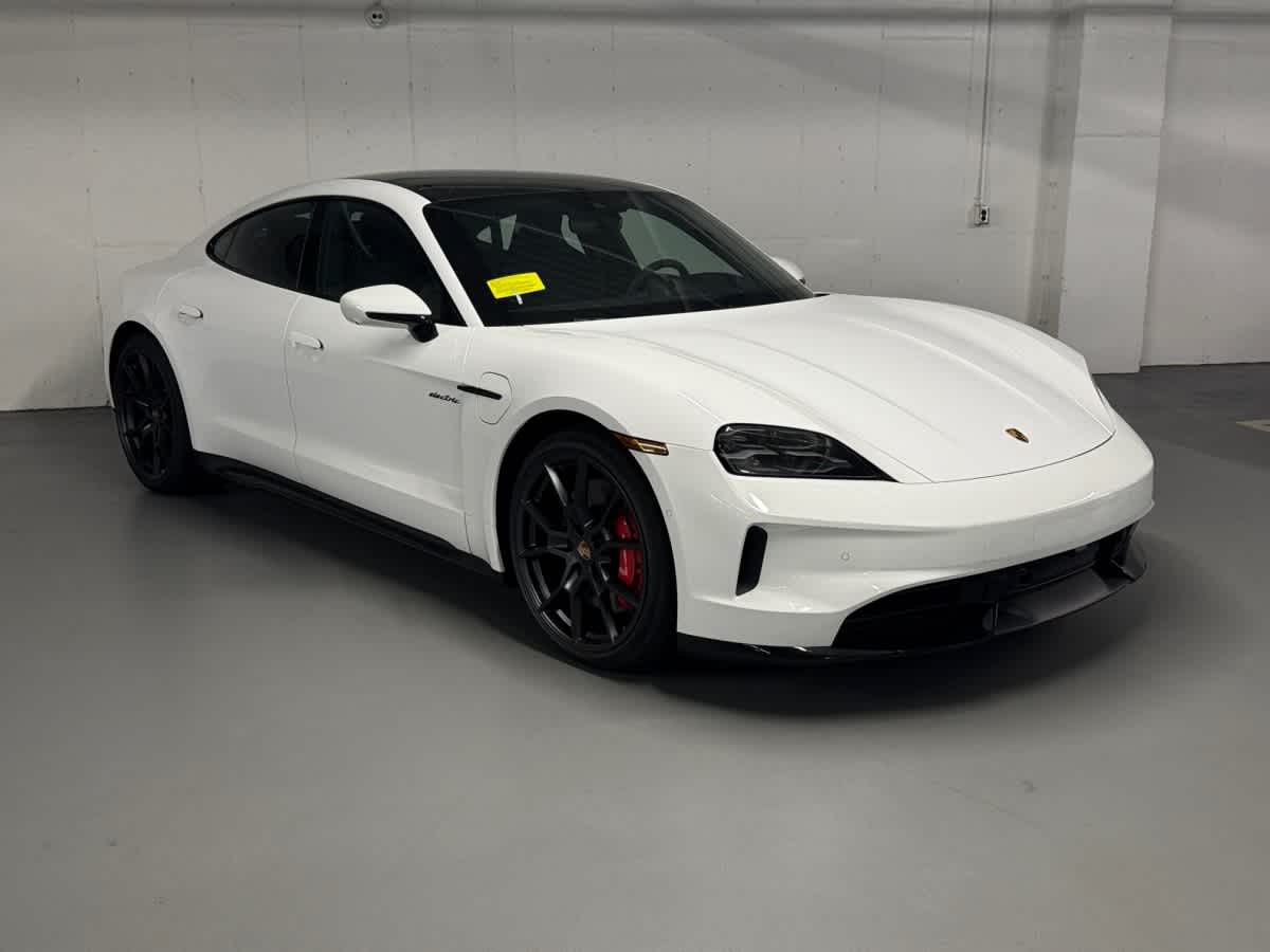 new 2025 Porsche Taycan car