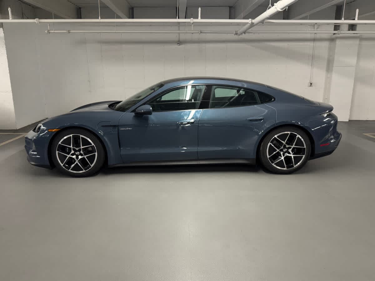 new 2025 Porsche Taycan car
