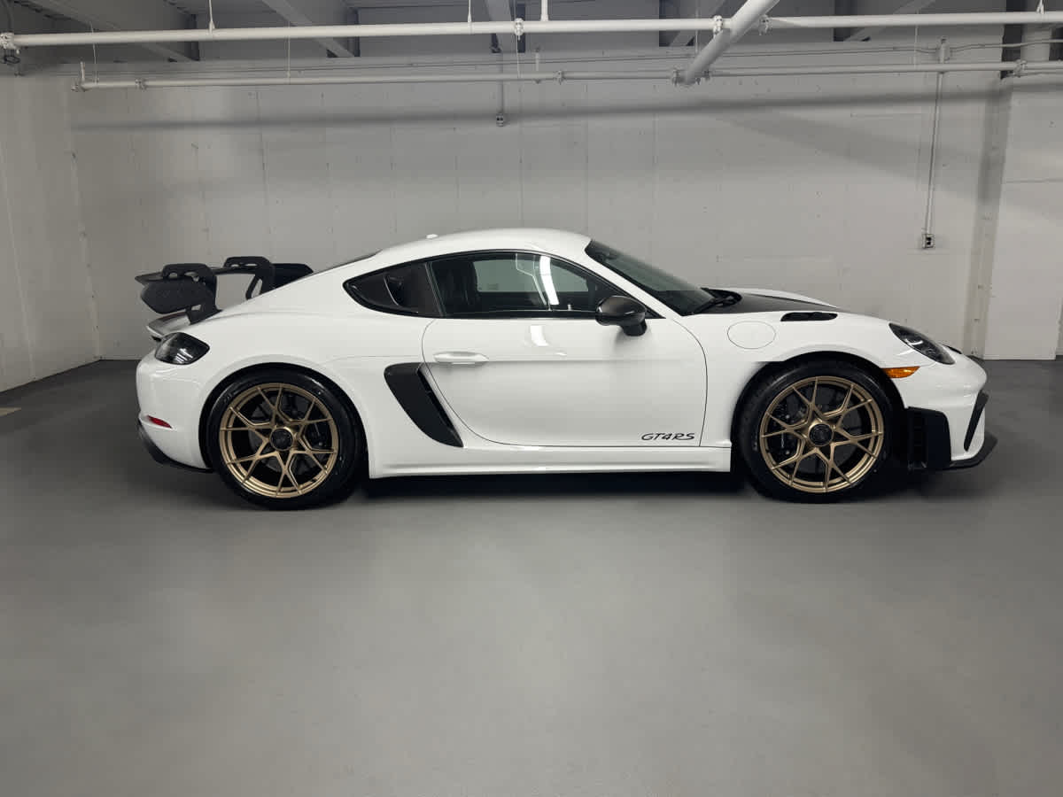 new 2025 Porsche 718 Cayman car