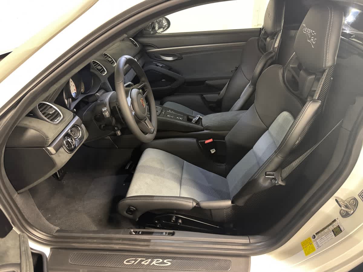 new 2025 Porsche 718 Cayman car
