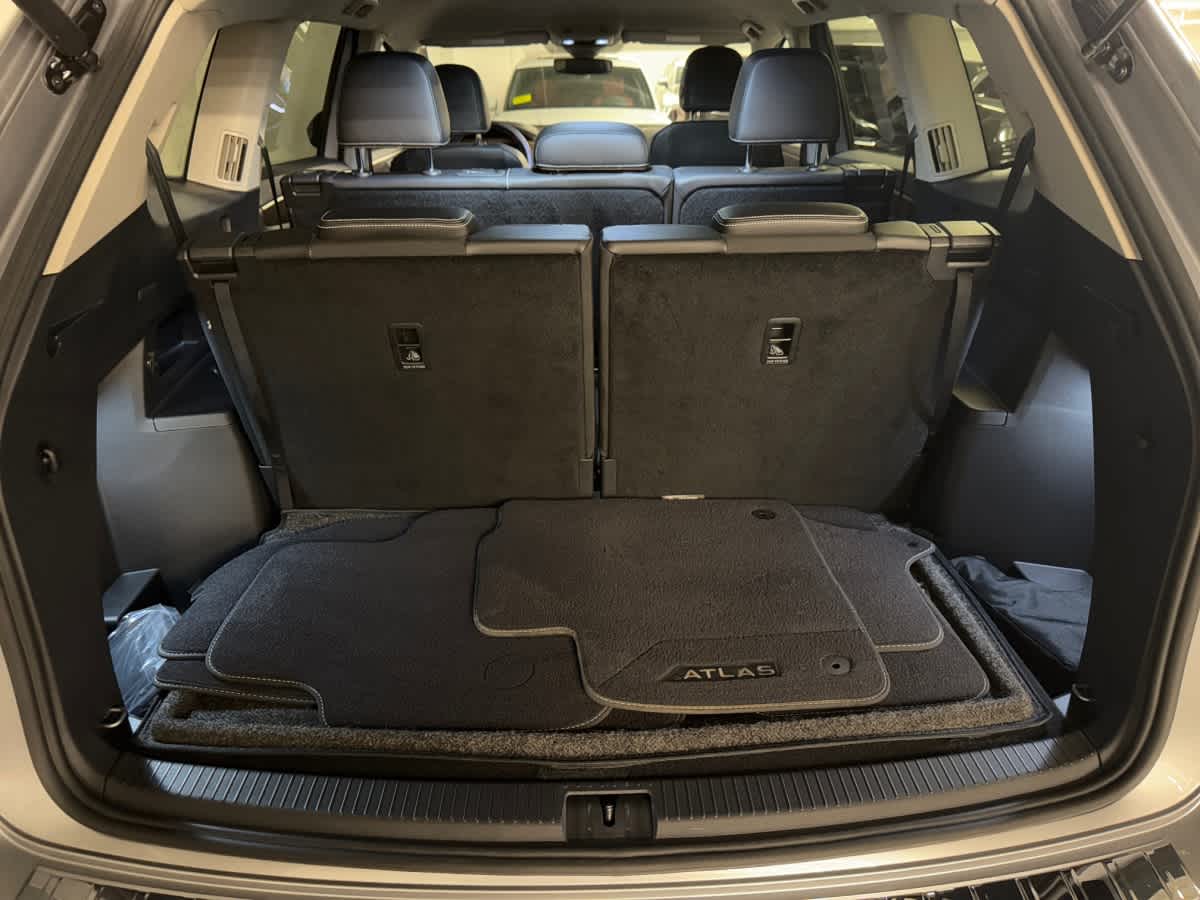 used 2024 Volkswagen Atlas car, priced at $35,497