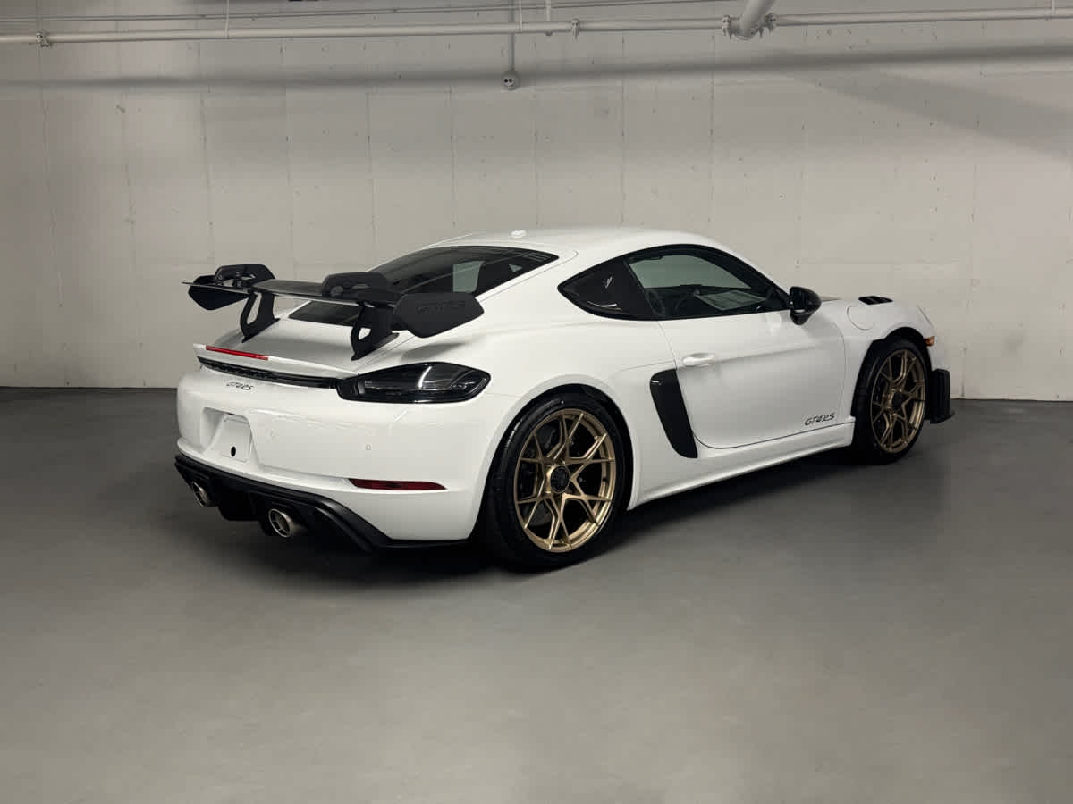 new 2025 Porsche 718 Cayman car