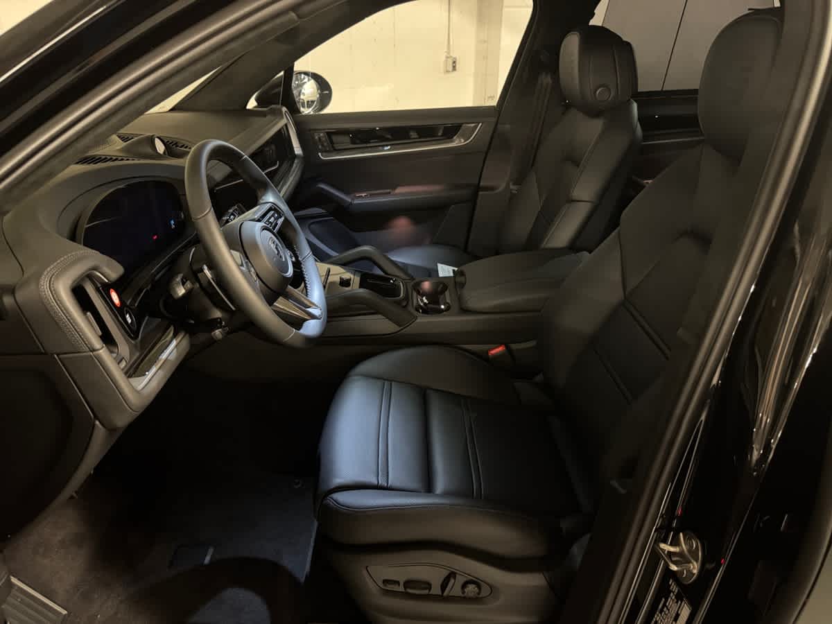 new 2025 Porsche Cayenne car