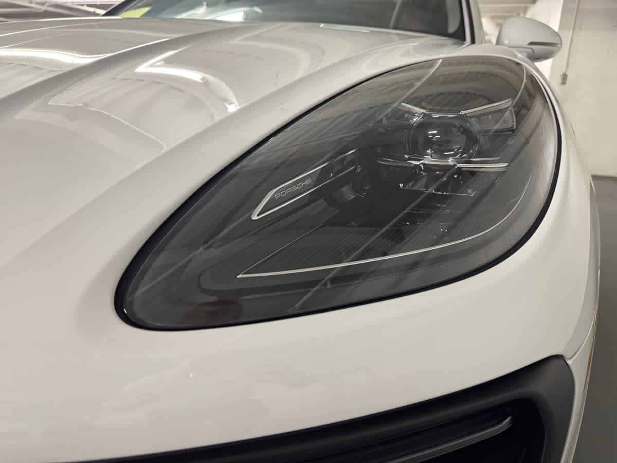 new 2025 Porsche Macan car