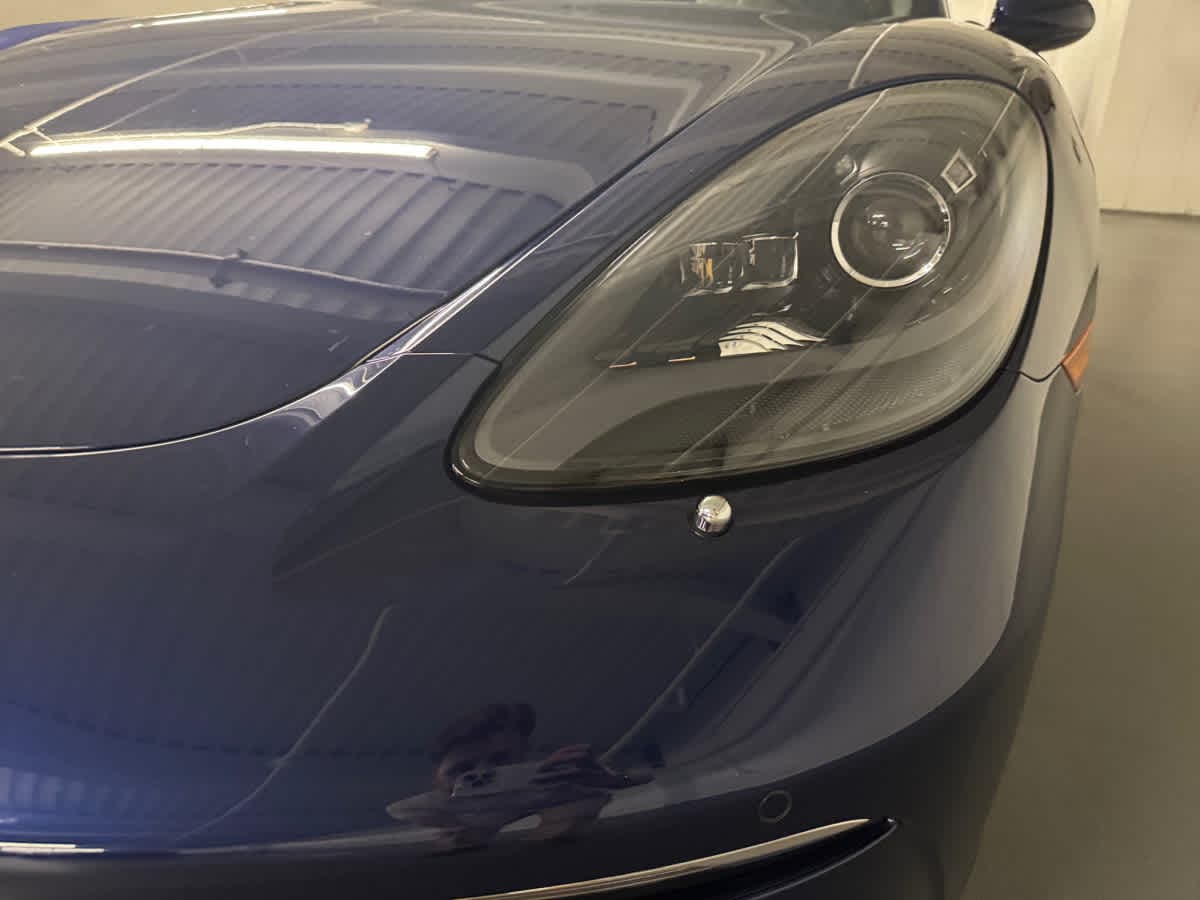 new 2024 Porsche 718 Boxster car