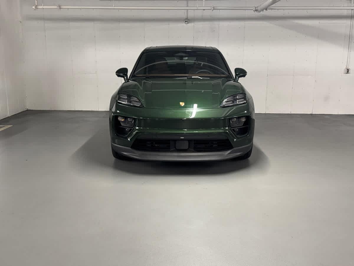 new 2025 Porsche Macan car