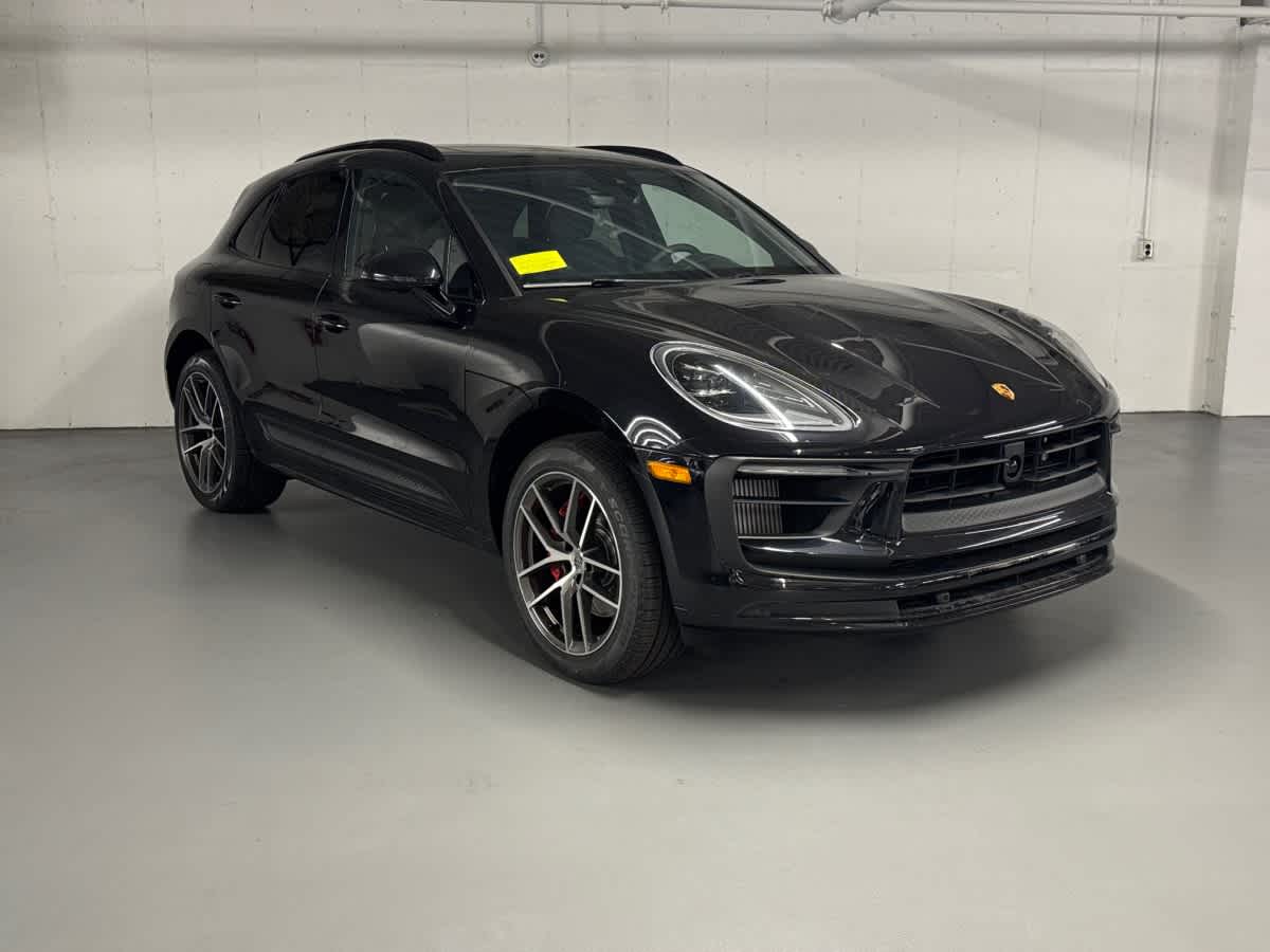 new 2025 Porsche Macan car