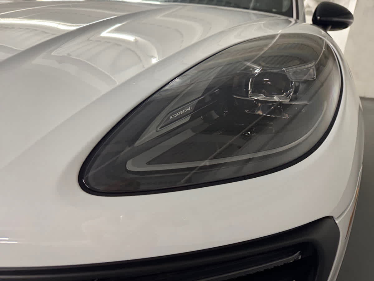 new 2025 Porsche Macan car