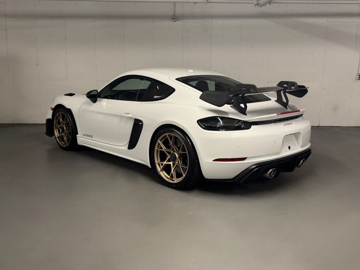new 2025 Porsche 718 Cayman car