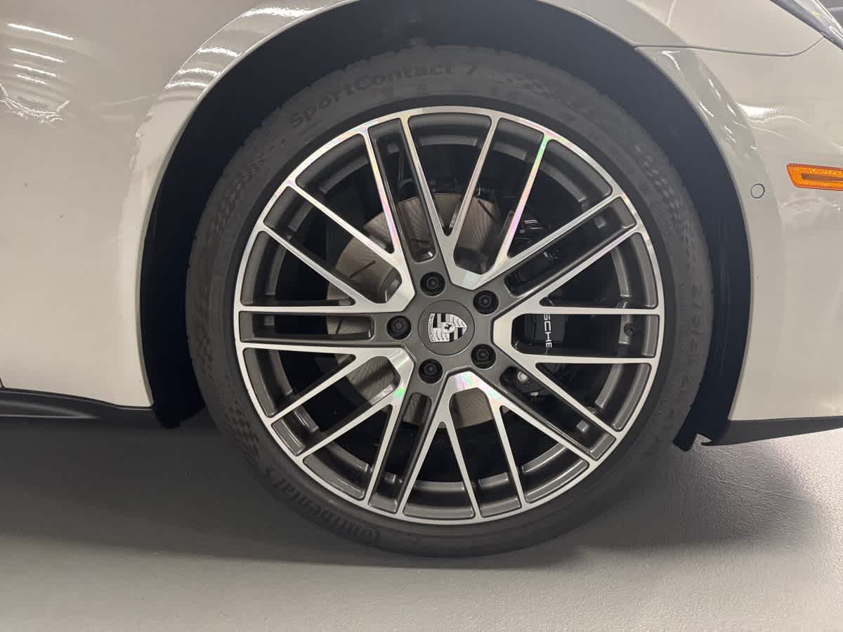 new 2025 Porsche Panamera car