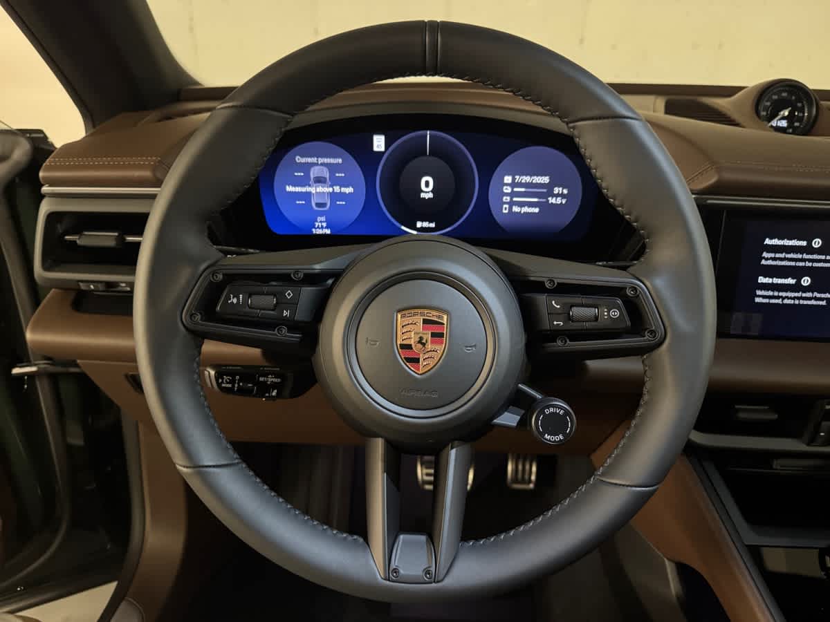 new 2025 Porsche Macan car