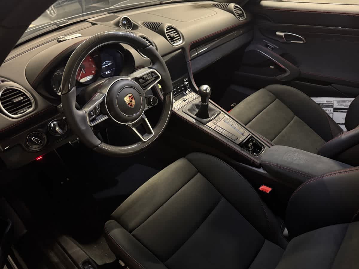 new 2025 Porsche 718 Cayman car