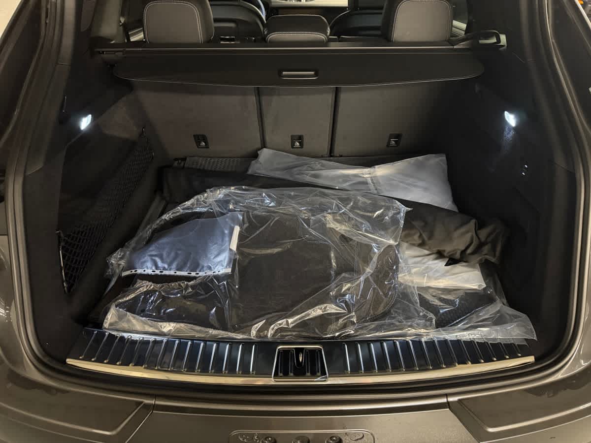 new 2025 Porsche Cayenne car