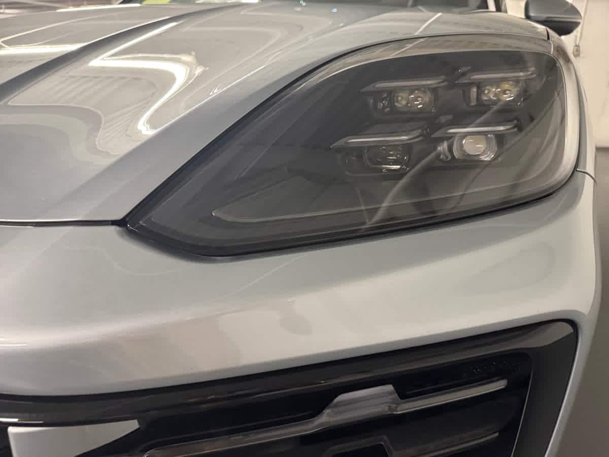 new 2025 Porsche Cayenne car