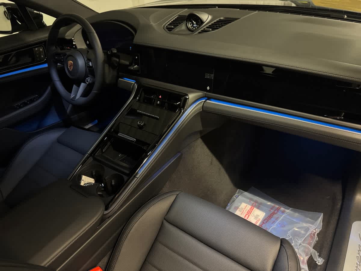 new 2026 Porsche Panamera car