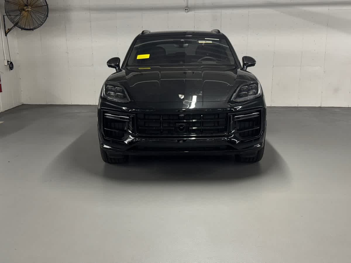 new 2025 Porsche Cayenne car