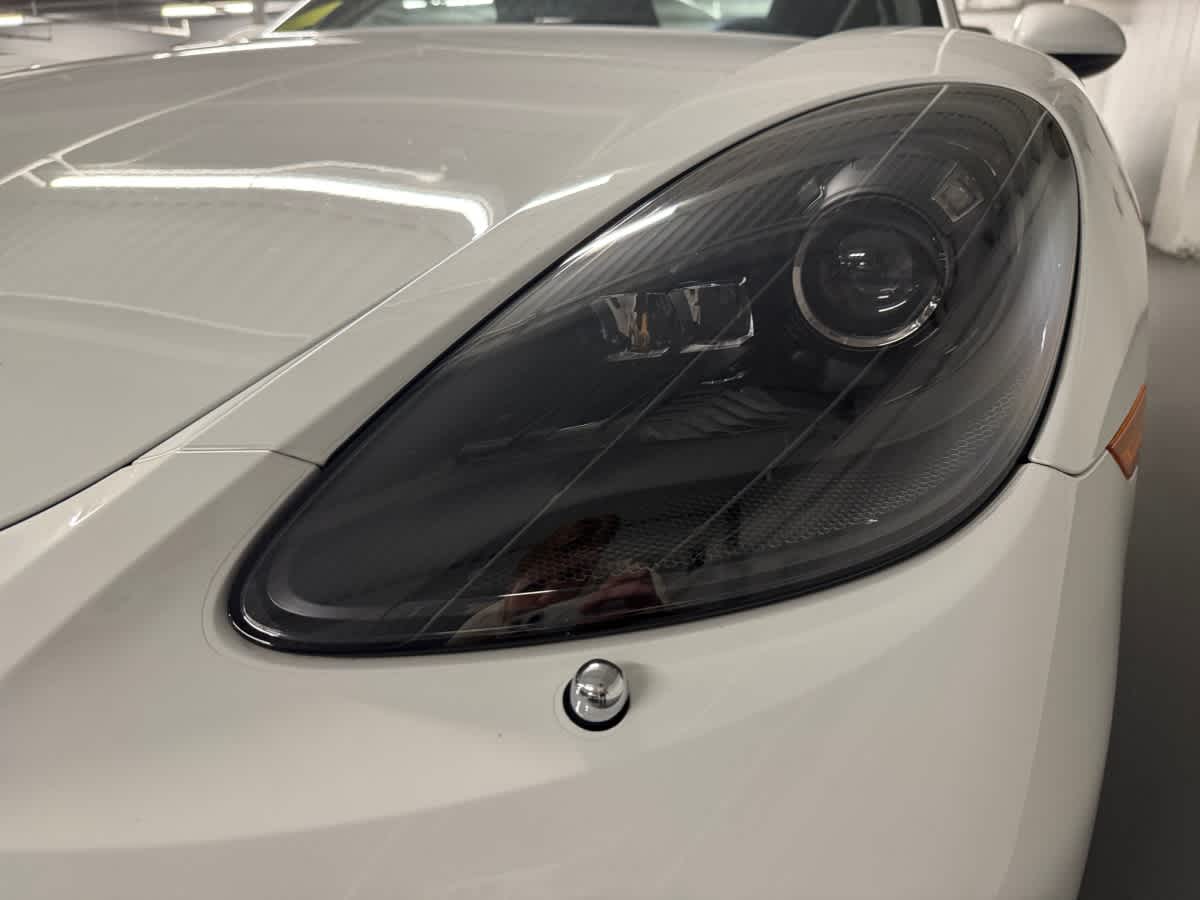 new 2024 Porsche 718 Boxster car