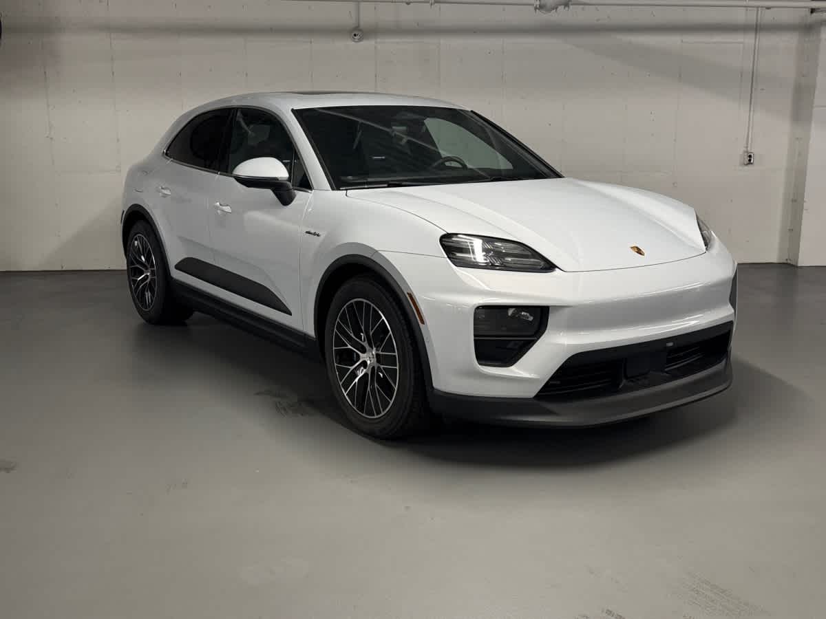 new 2025 Porsche Macan car