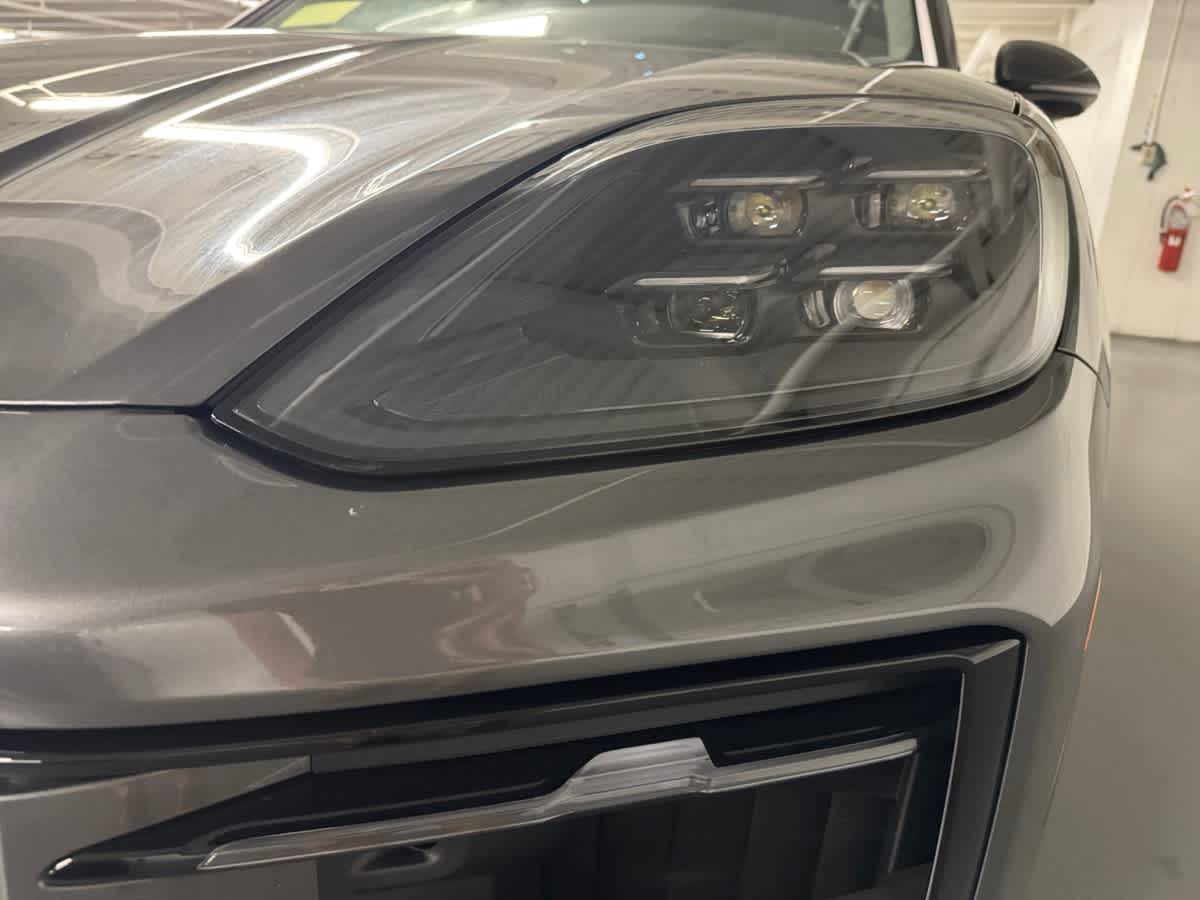 new 2025 Porsche Cayenne car