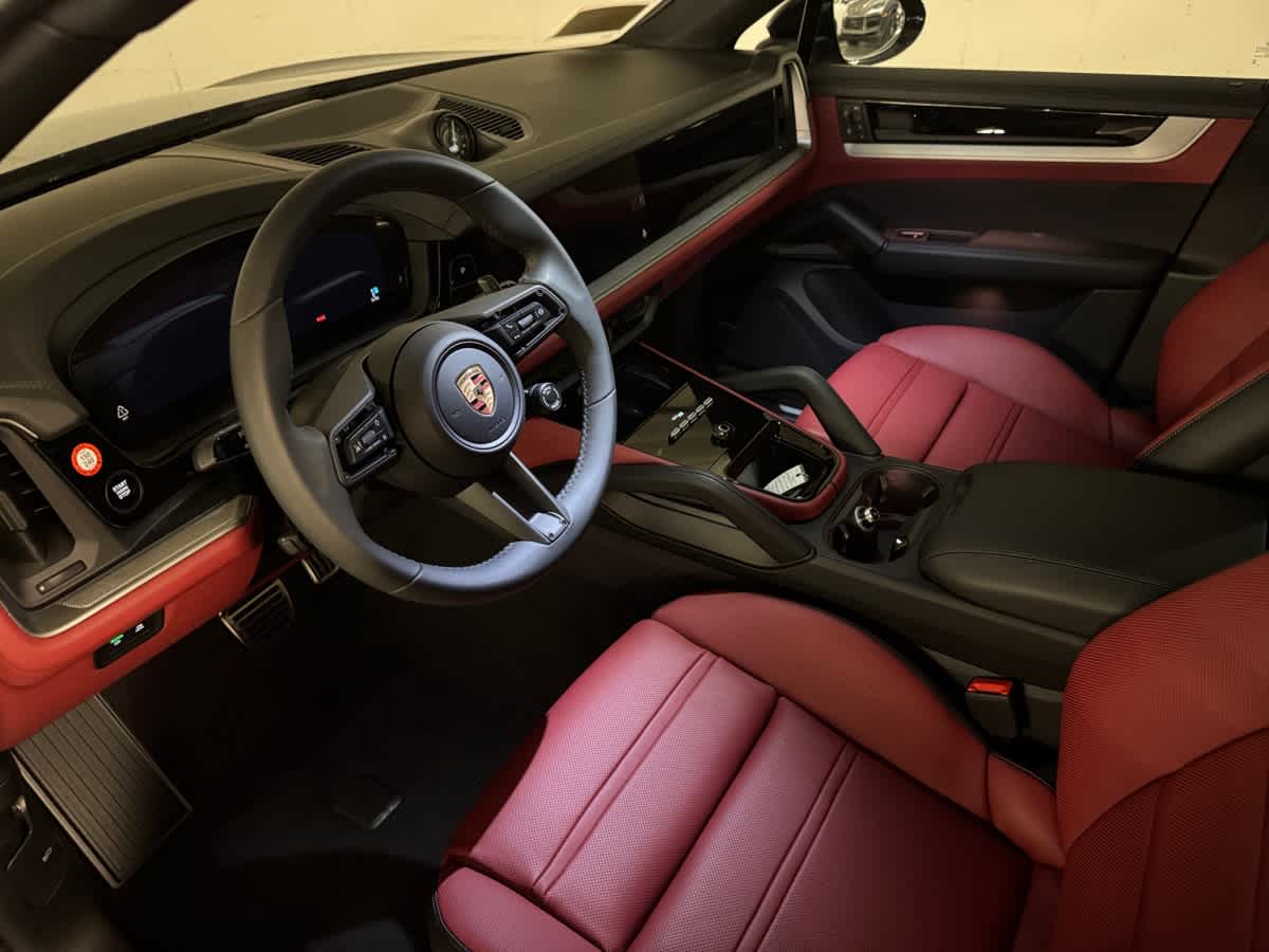 new 2025 Porsche Cayenne car
