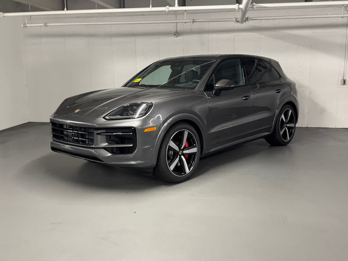 new 2025 Porsche Cayenne car