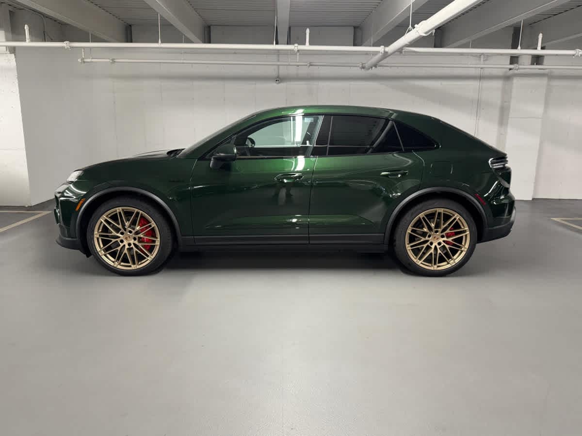 new 2025 Porsche Macan car