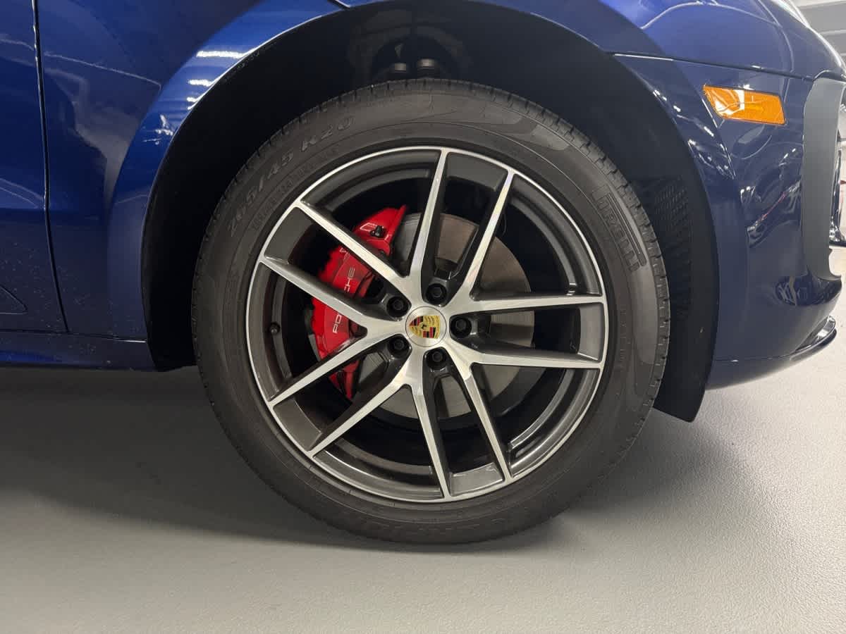 new 2025 Porsche Macan car