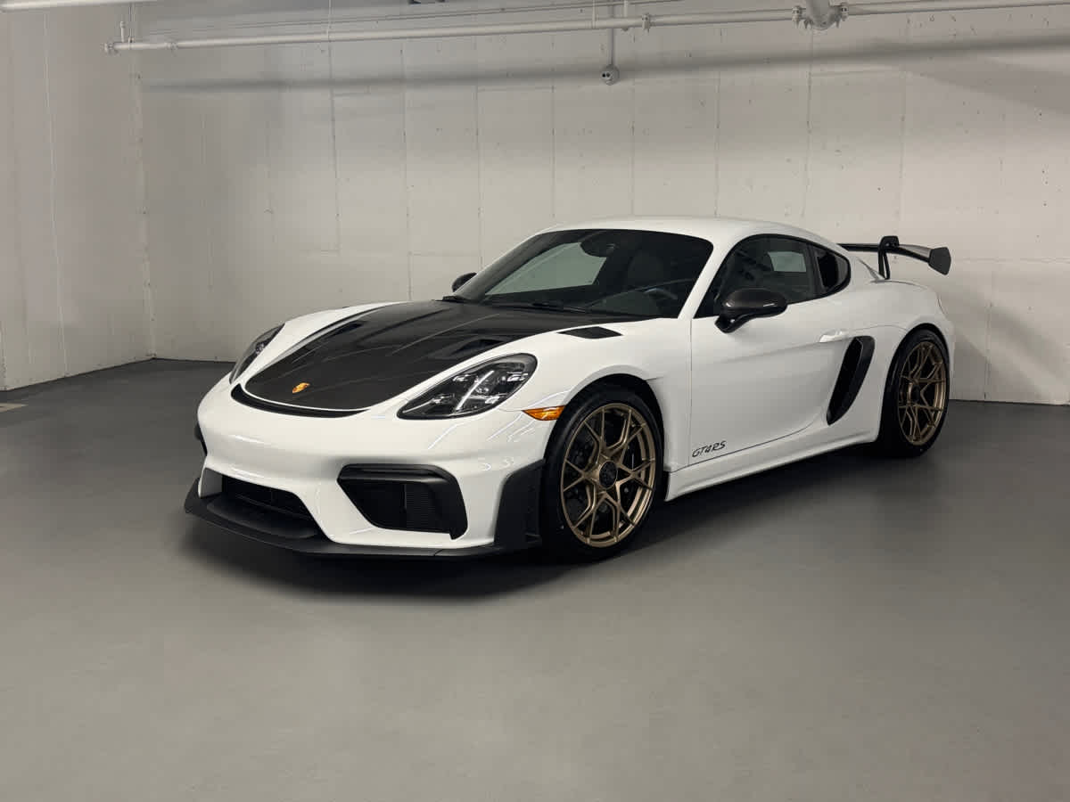 new 2025 Porsche 718 Cayman car