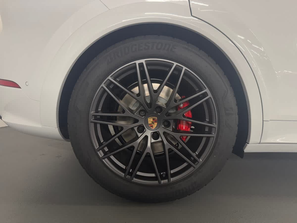 new 2026 Porsche Cayenne car